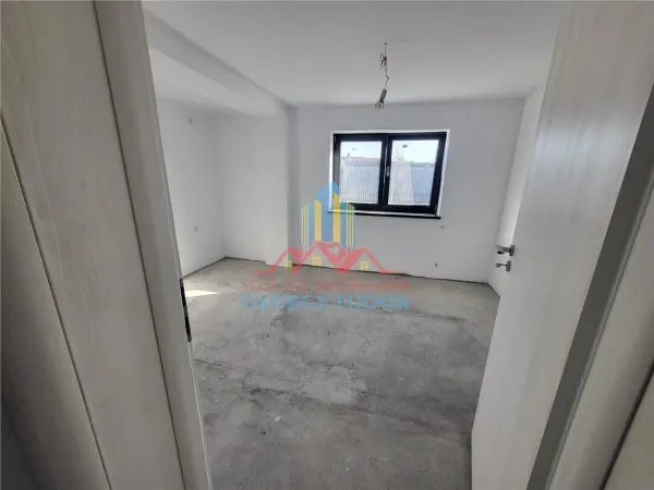 Casă 8 camere Malu Spart - poza 17