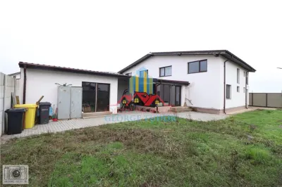 Casă 5 camere Darvari - poza 22