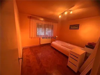 Apartament 3 camere Satu Mare - poza 3