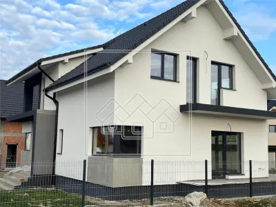 Casă 4 camere Cristian - poza 8