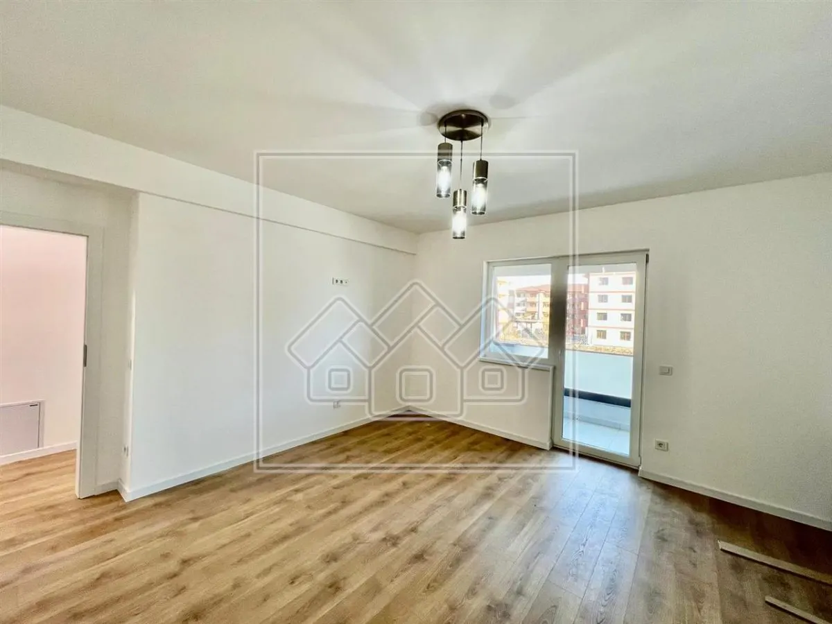 Apartament 3 camere Sibiu - poza 1