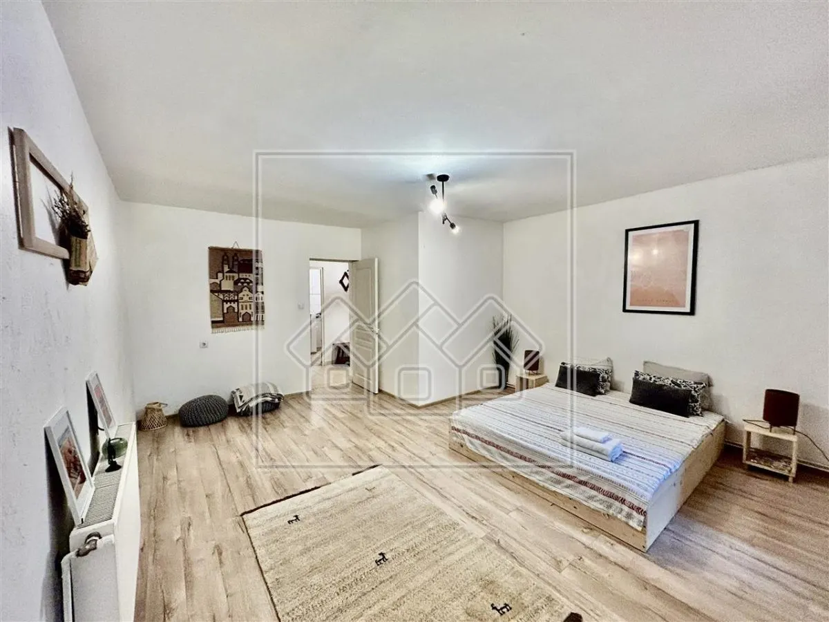 Casă 6 camere Sibiu - poza 1