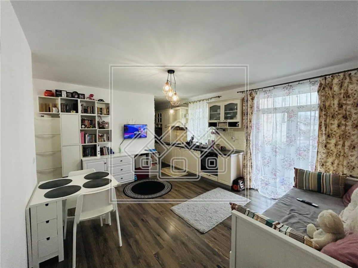 Apartament 3 camere Șelimbăr - poza 1