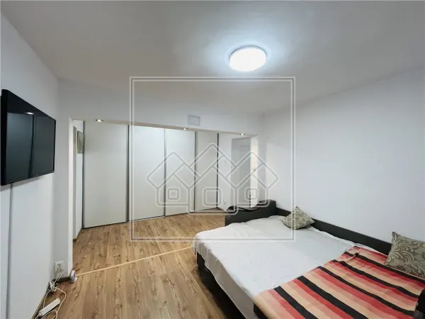 Apartament 3 camere Sibiu - poza 1