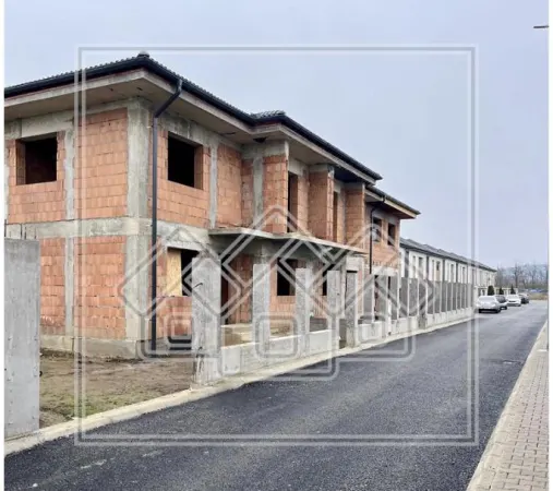 Casă 4 camere Șelimbăr - poza 2