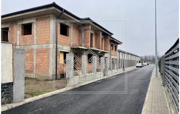 Casă 4 camere Șelimbăr - poza 4