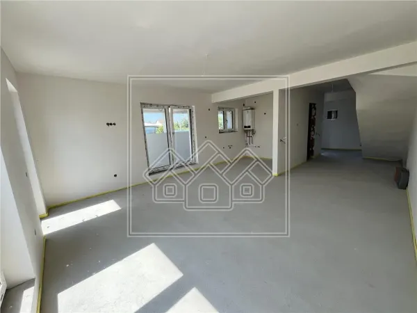 Casă 4 camere Sibiu - poza 16