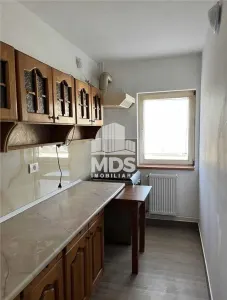 Apartament 43 mp etaj 2, renovat recent - Timisoara