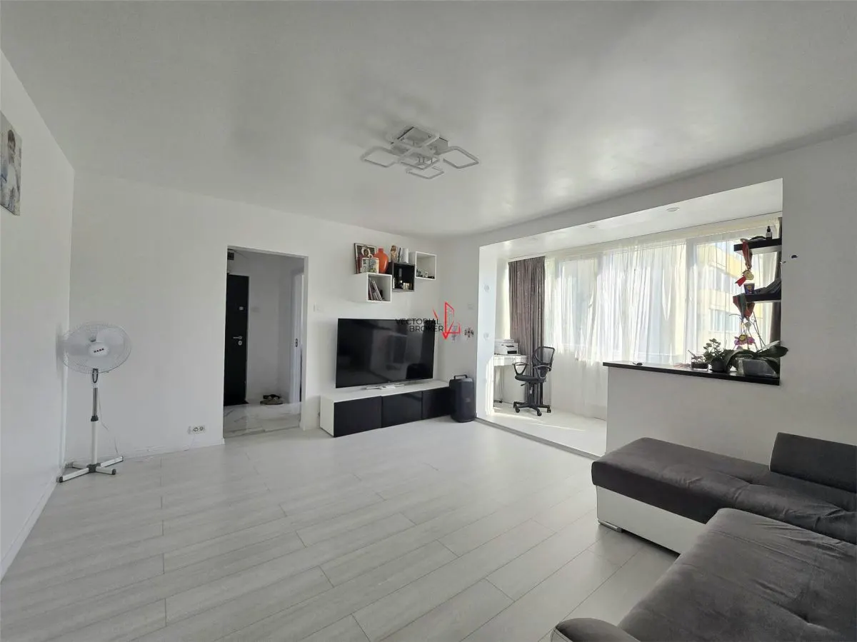 Apartament 3 camere București - poza 1