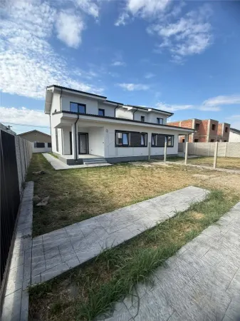 Casă 4 camere Moșnița Veche - poza 1