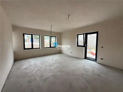 Casă 5 camere Rediu - poza 2