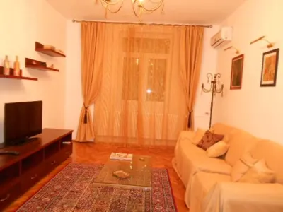 Apartament 3 camere Ploiești - poza 2