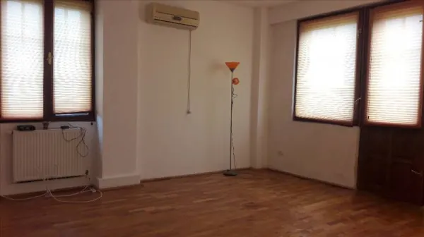 Casă 7 camere Gageni - poza 13