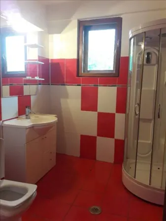 Casă 7 camere Gageni - poza 17