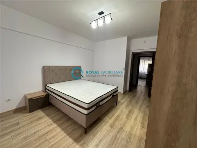 Apartament 3 camere Ploiești - poza 3