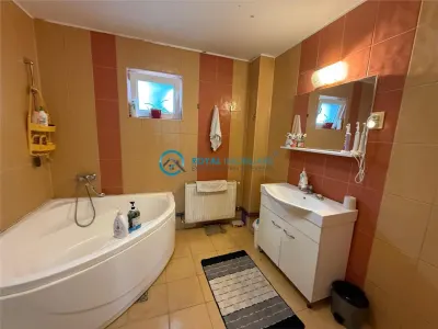 Casă 4 camere Cocorastii Colt - poza 12