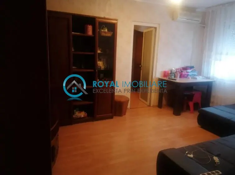 Apartament 3 camere Ploiești - poza 1
