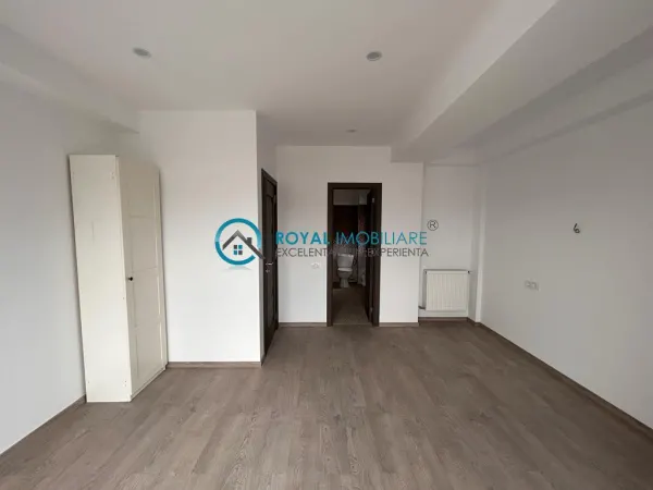 Apartament 3 camere Ploiești - poza 4