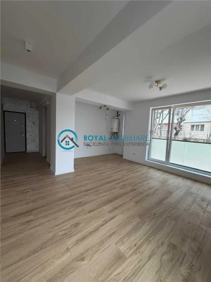 Apartament 3 camere Ploiești - poza 1
