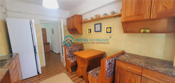 Apartament 3 camere Ploiești - poza 11