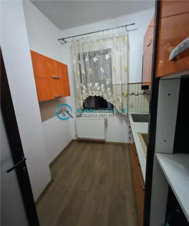 Apartament 4 camere Ploiești - poza 12