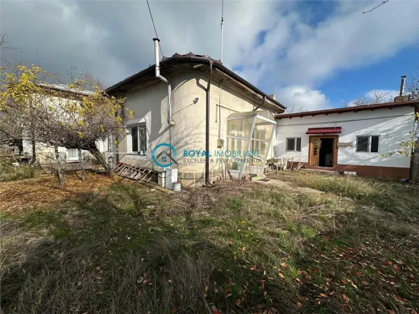 Casă 4 camere Valea Calugareasca - poza 1