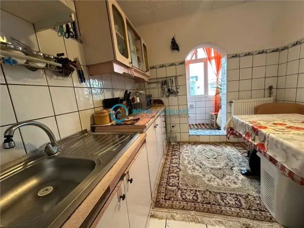 Apartament 3 camere Ploiești - poza 5