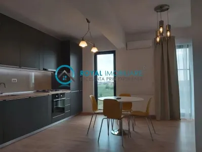 Apartament 3 camere Ploiești - poza 3