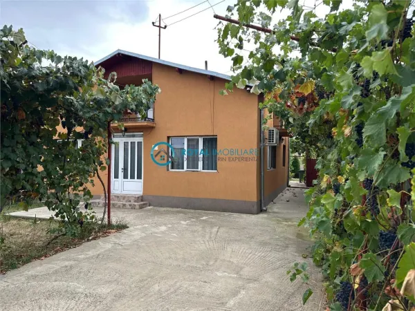 Casă 4 camere Strejnicu - poza 1