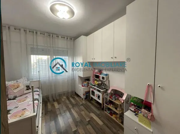 Apartament 3 camere Ploiești - poza 4