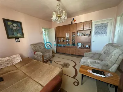 Apartament 3 camere Ploiești - poza 3