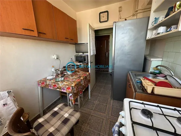 Apartament 3 camere Ploiești - poza 8