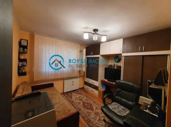 Apartament 3 camere Ploiești - poza 2