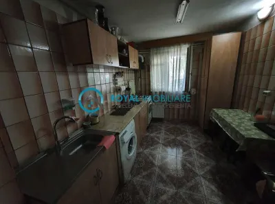 Apartament 3 camere Ploiești - poza 5