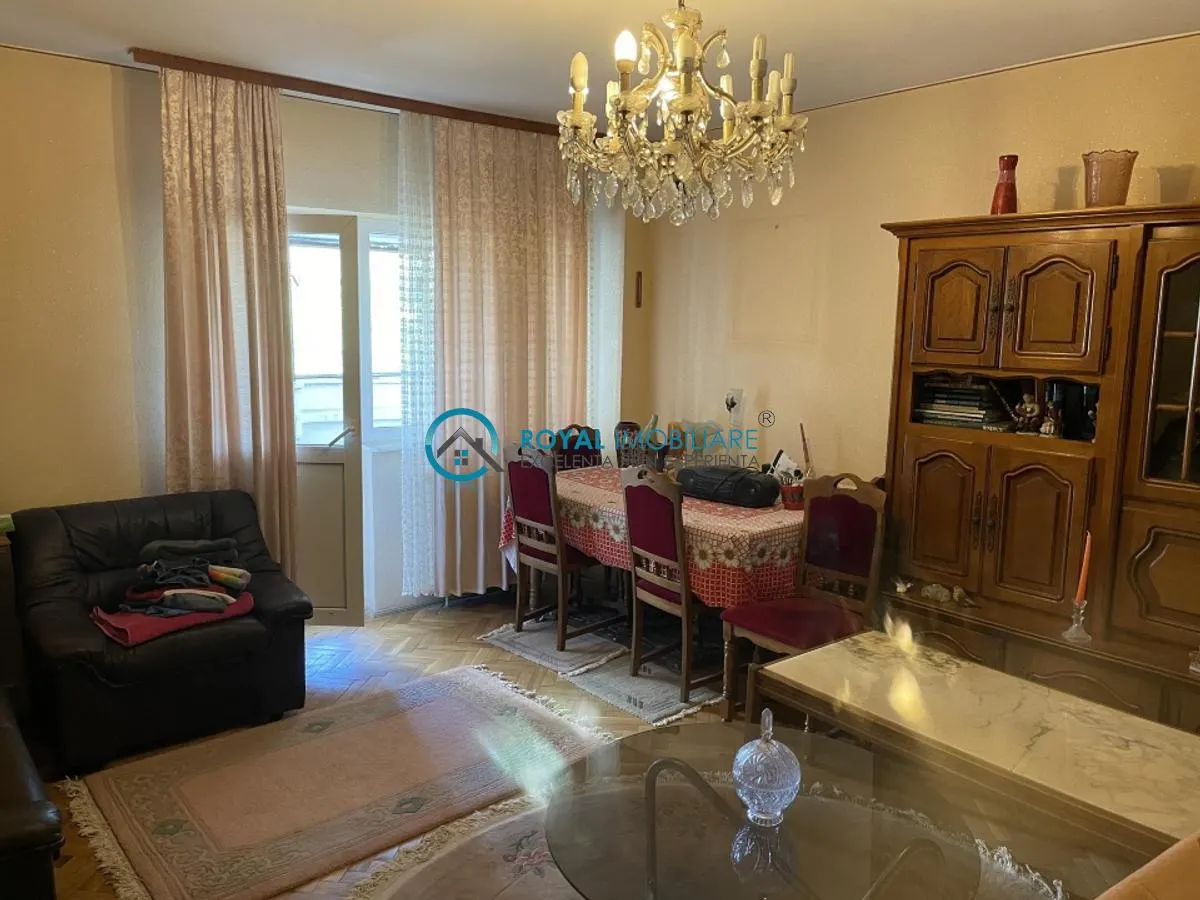 Apartament 3 camere Ploiești - poza 1