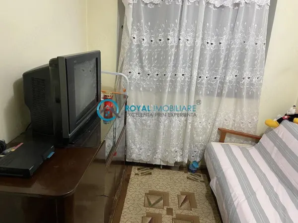 Apartament 3 camere Ploiești - poza 2