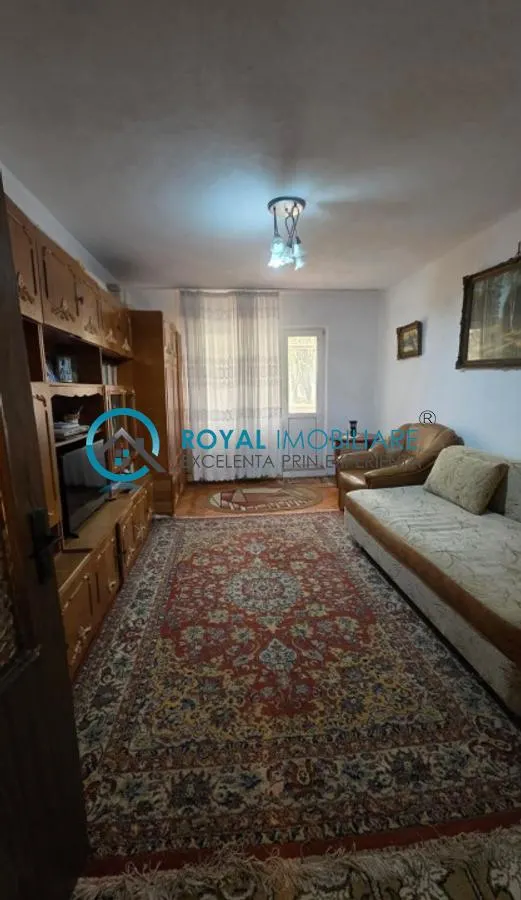 Apartament 3 camere Ploiești - poza 1