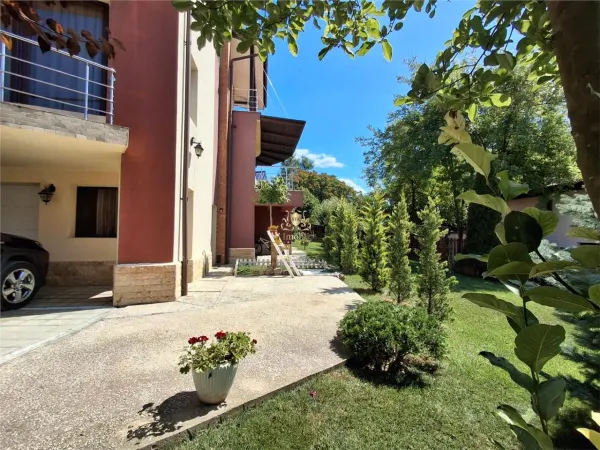 Casă 7 camere Iași - poza 9