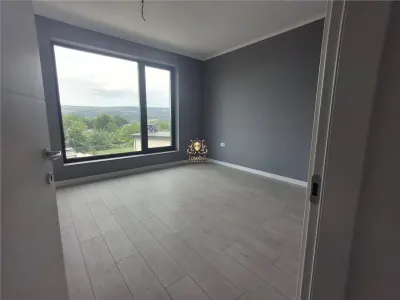 Casă 4 camere Iași - poza 13