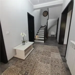 Casă 5 camere Iași - poza 2