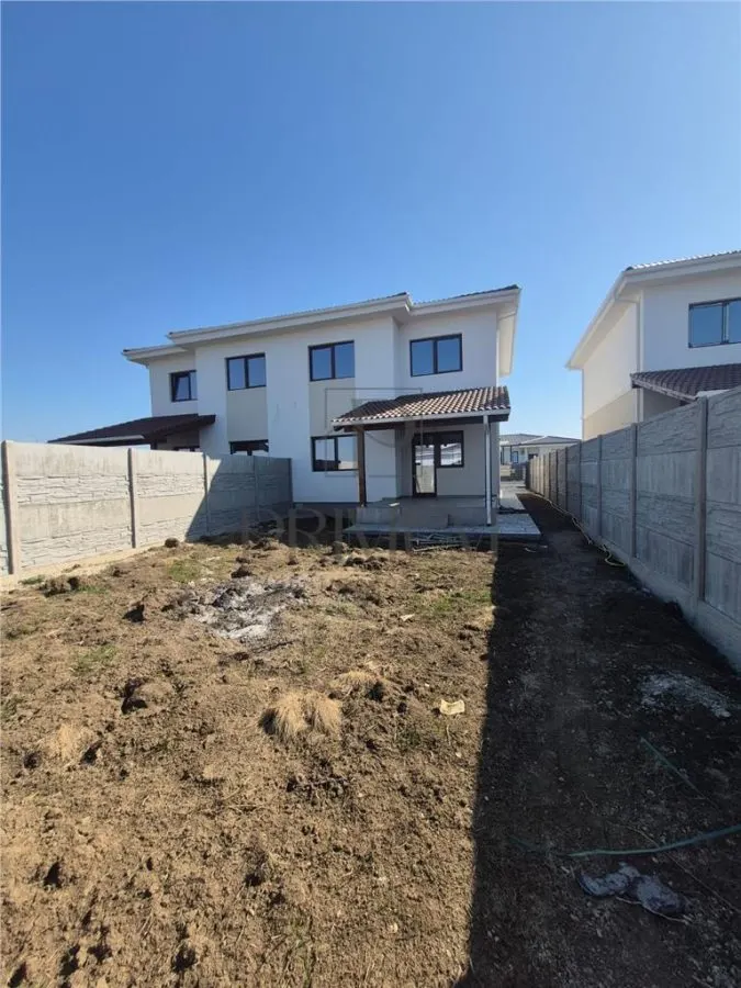 Casă 4 camere Moșnița Nouă - poza 1