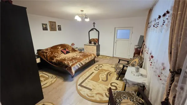 Casă 7 camere Racasdia - poza 2