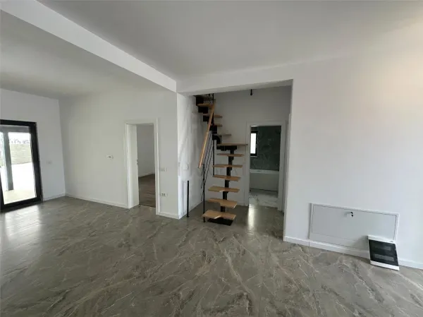 Casă 4 camere Moșnița Nouă - poza 2