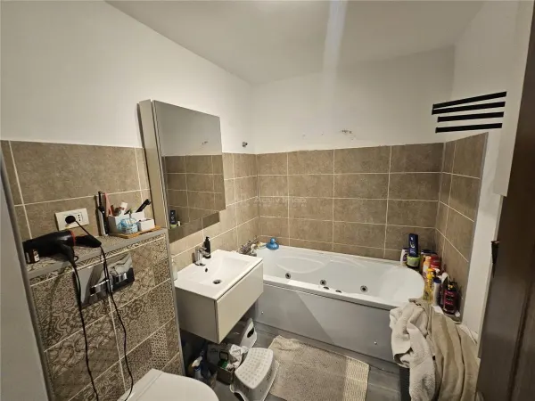 Apartament 3 camere Reșița - poza 31