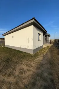 Casă 3 camere Moșnița Nouă - poza 2