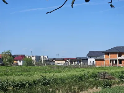 Teren Dumitrana - poza 2
