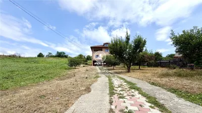 Vilă de Vânzare în Rediu Aldei (Aroneanu) – 350 mp Construiți și 6400 mp Teren - Aroneanu
