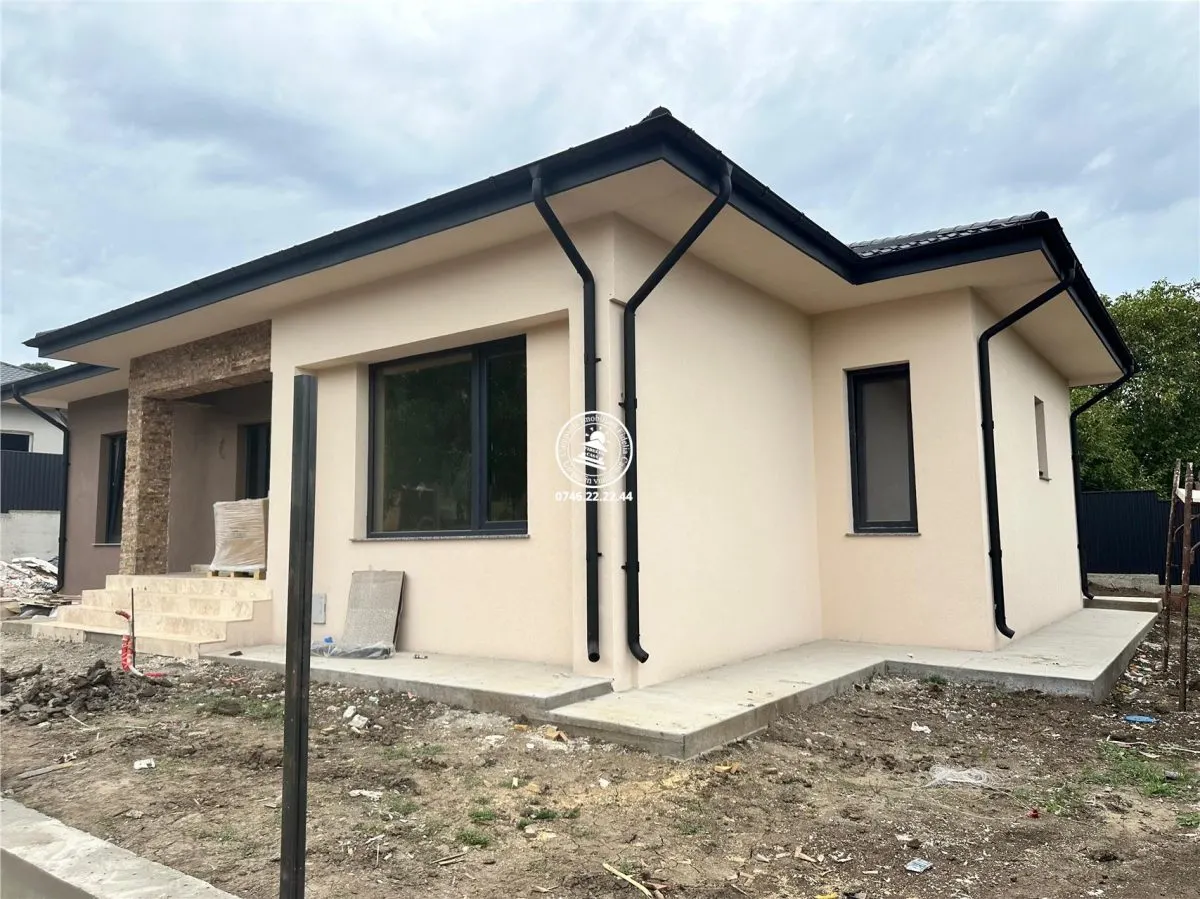 Casă 4 camere Tomești - poza 1