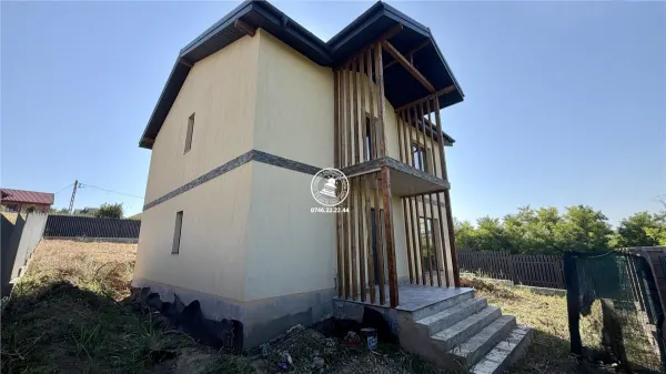 Casă 4 camere Popricani - poza 1