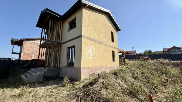 Casă 4 camere Popricani - poza 2